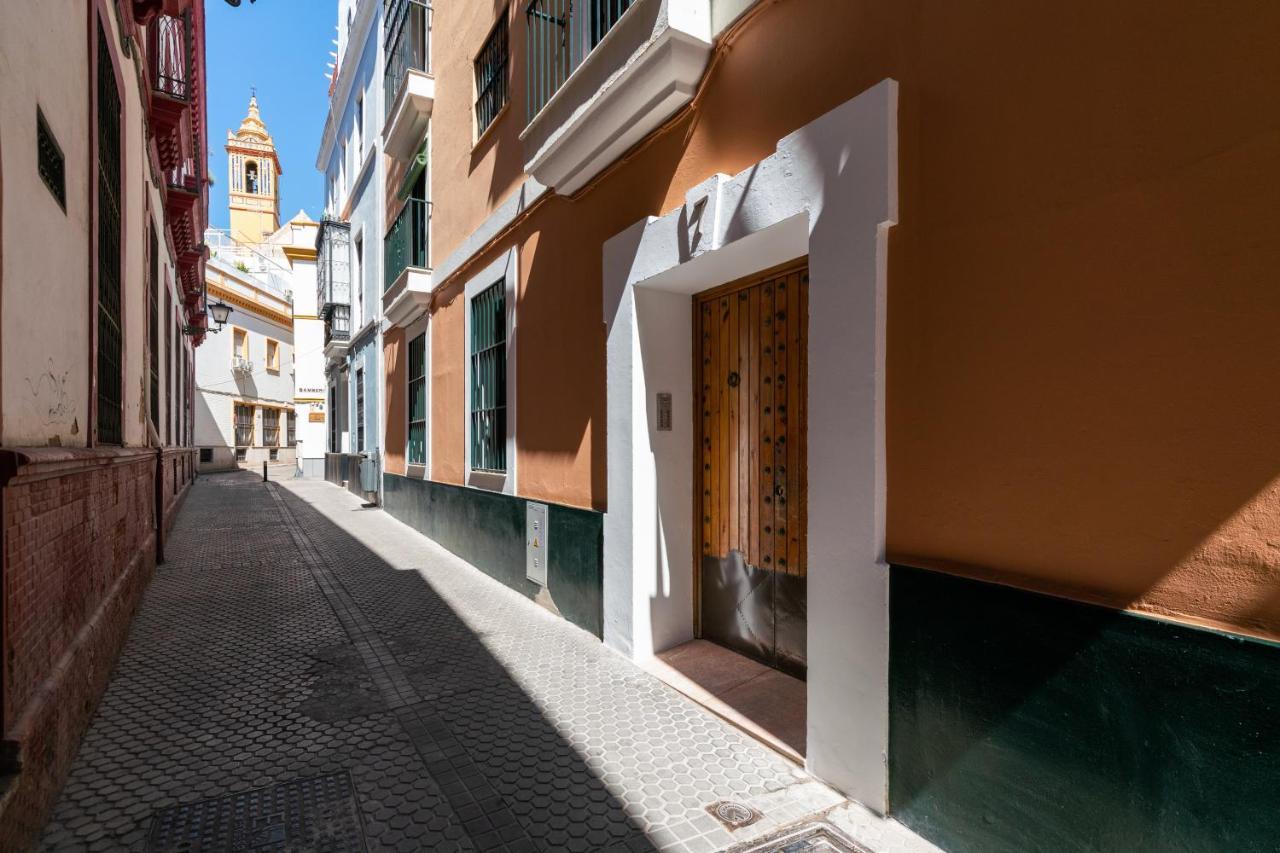 Holi-Rent Estrella Appartement Sevilla Buitenkant foto